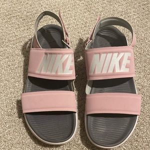 Nike athletic sandals